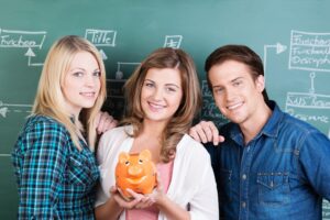 Финансовая грамотность для молодежи: важность и преимущества