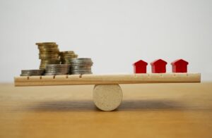 Кризис и инвестиции в недвижимость: как сохранить стабильность